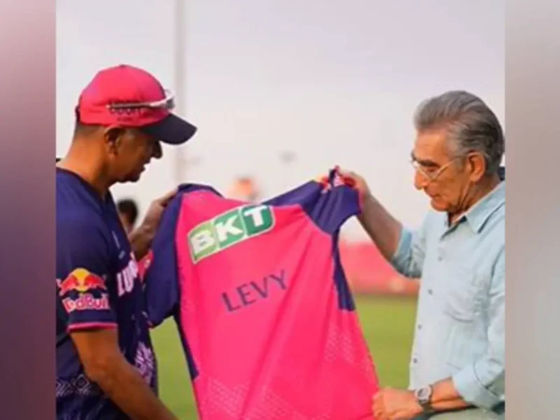 Eugene Levy, ‘Schitt’s Creek’ Star Meets Dravid, Becomes A Royal