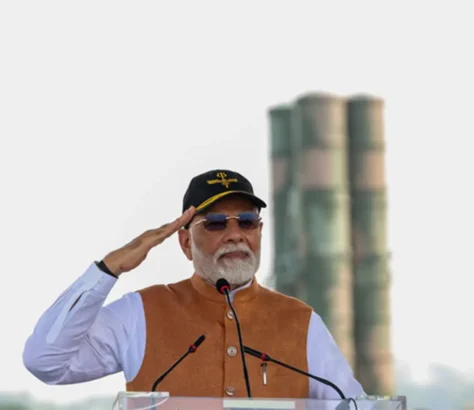 Modi Visits Air Force Base, Does Not Back Down On Taking On Pak