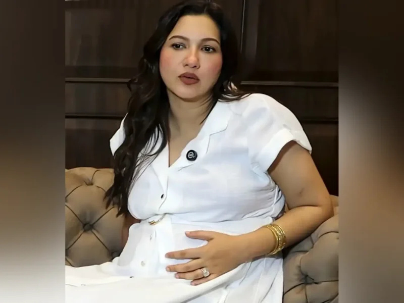 Gauahar Khan On SRK: His Humility Defines His Stardom