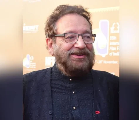 Isaac-Newtons-Apple-Talks-To-Shekhar-Kapur-Check-The-Mind-Bending-Post.webp