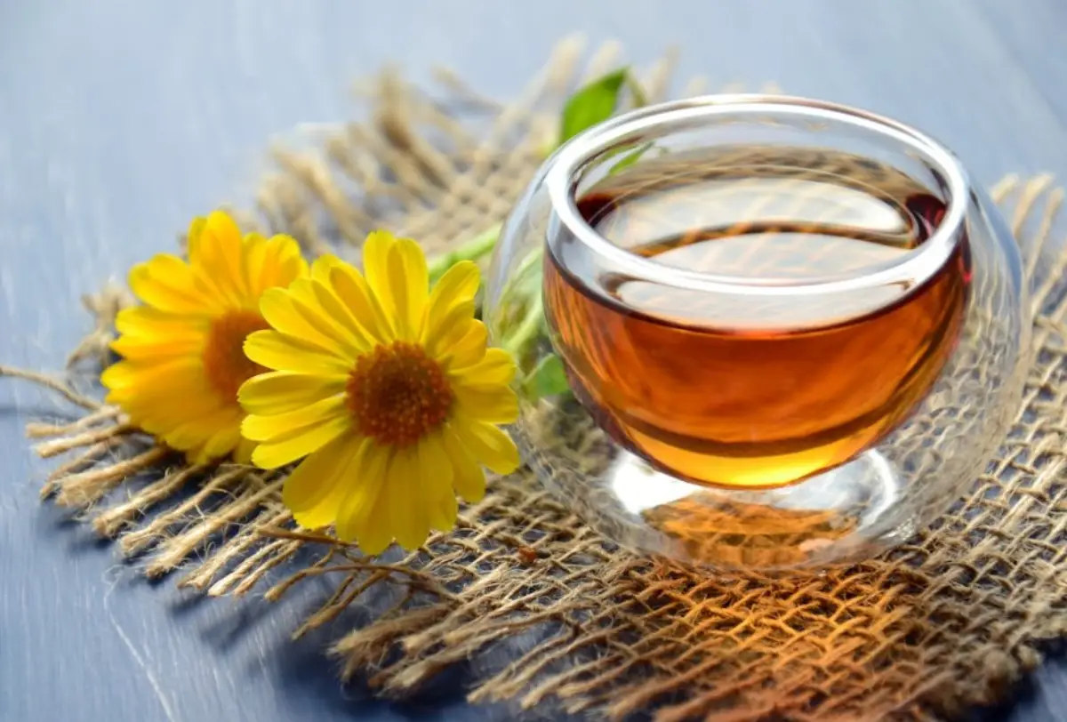 Metabolism-Boosting Nightcaps To End Your Day Right