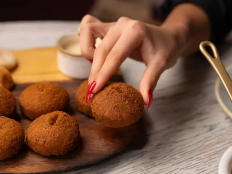 The Versatile Falafel