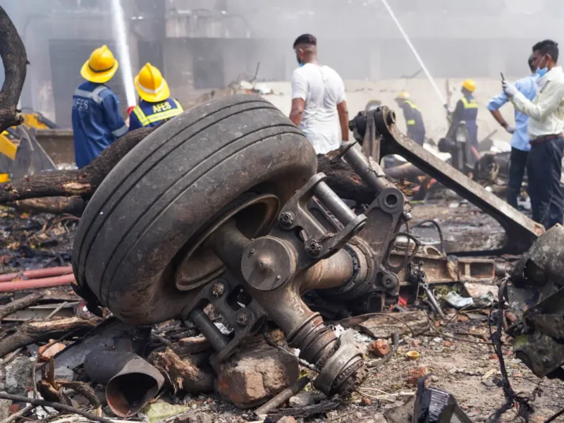 Trump, Officials, Congressional Reps, Extend Sympathy, Support After Plane Crash