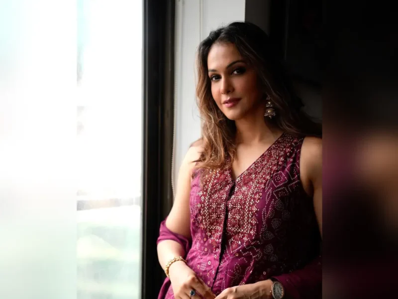 Isha Koppikar: Its Ok To Say ‘I Am Not Okay’