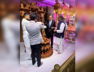 Andrew Cuomo Campaigns, Meeting Indian Community At BAPS Temple
