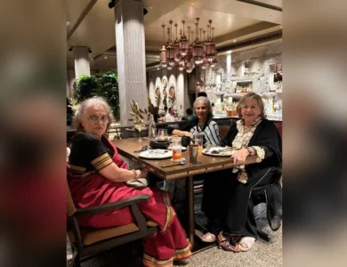 Golden Girls: Asha Parekh, Helen, Waheeda Rehman's Enduring Friendship