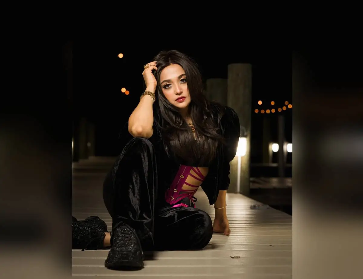 Monali Thakur’s New Track Is About Her Painful Personal Journey