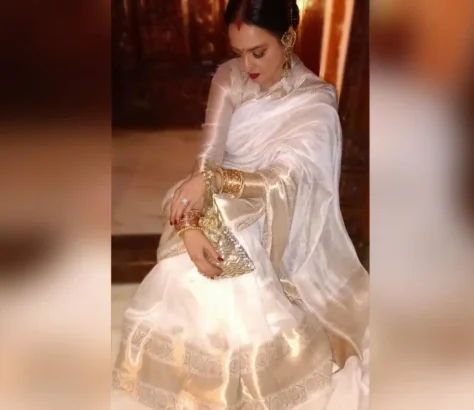 Rekha And Manish Malhotra's Have 'Pure Love' For Sarees