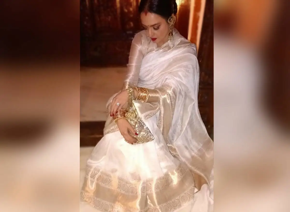 Rekha And Manish Malhotra's Have 'Pure Love' For Sarees