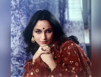 Check It Out: The Uncanny Resemblance Of Soni Razdan - Alia Bhatt