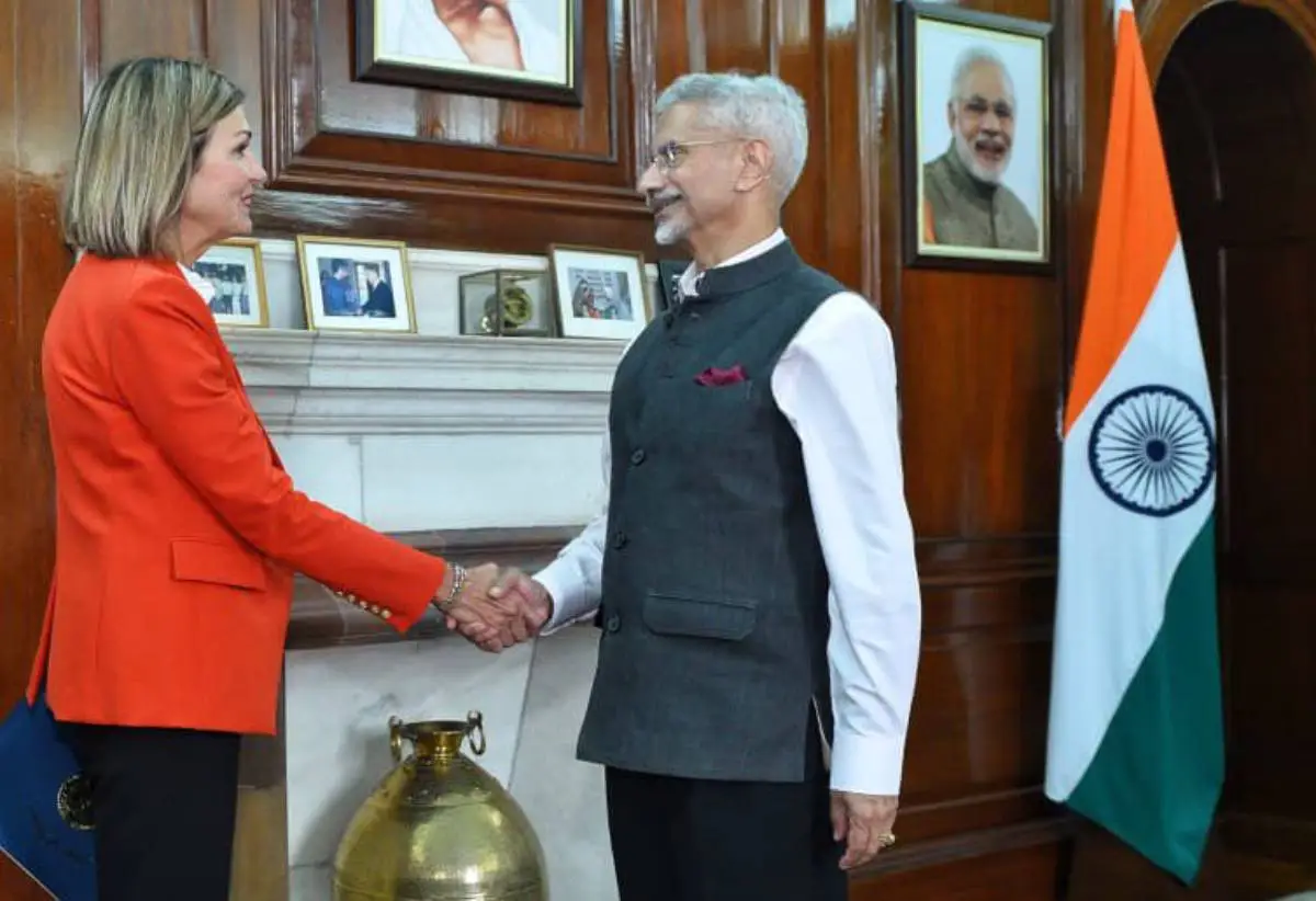 Iowa Governor Meets Jaishankar In Delhi