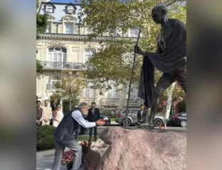 Ambassador Kwatra Leads Tributes For Gandhi Jayanti