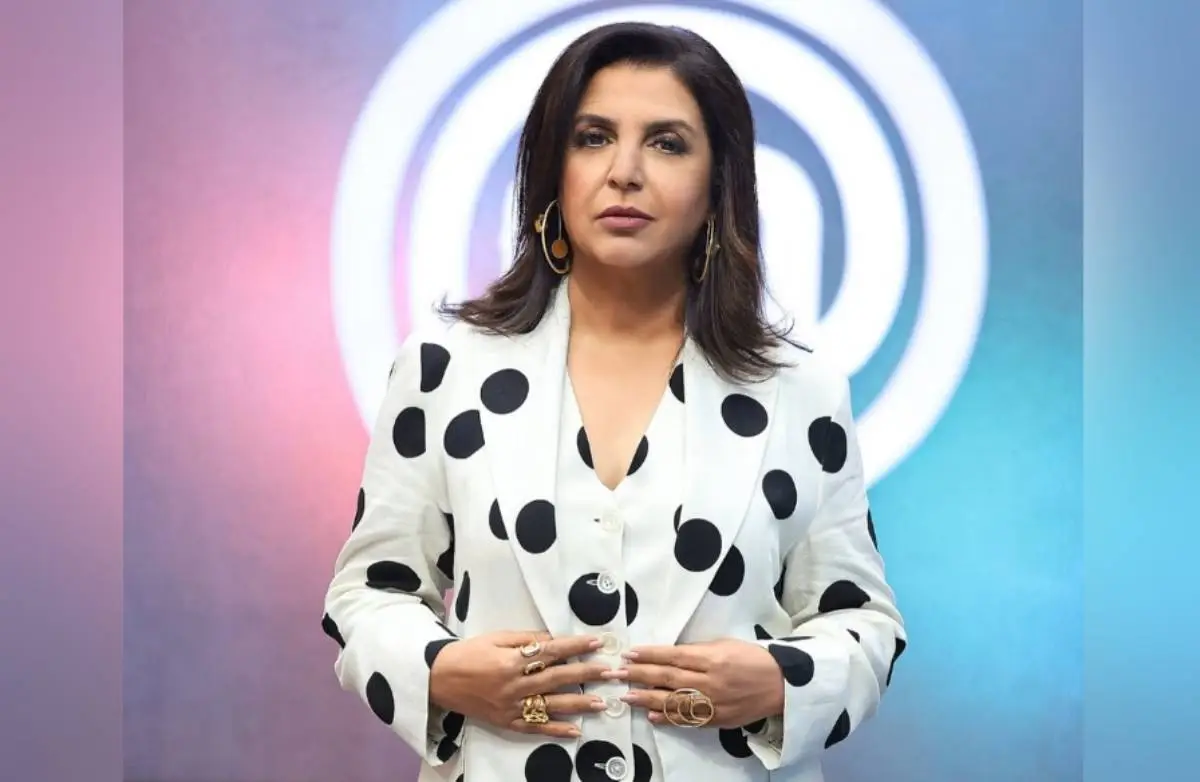 Farah Khan Enjoys Niagara Falls During Toronto Trip