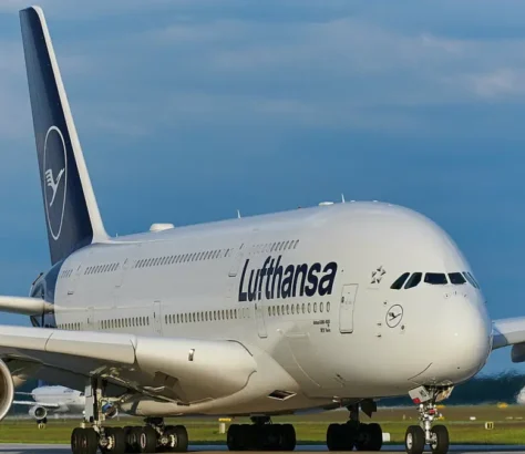 Indian Man Charged After Assaulting Teens On Flight From Chicago