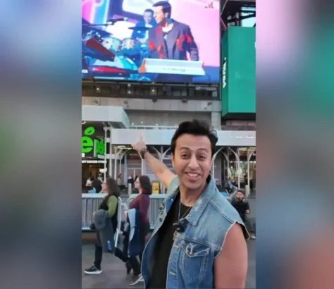 Salim Merchant Surprises Sonu Nigam With Times Square Display