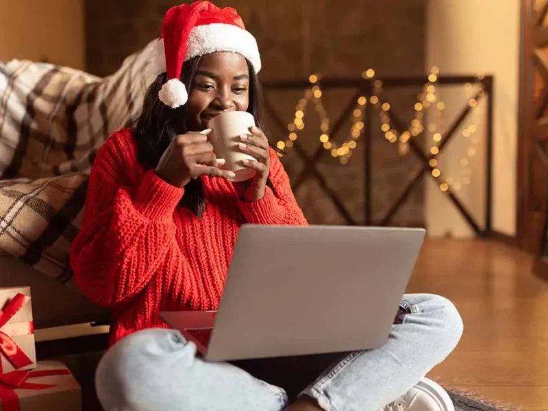 5 Tips For Strengthening Social Bonds During The Holidays