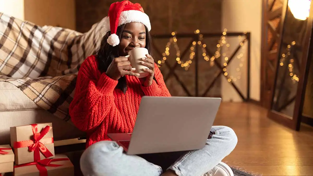 5 Tips For Strengthening Social Bonds During The Holidays