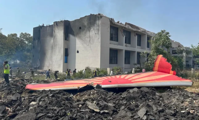 Investigators Set To Review Air India Crash Evidence In Washington