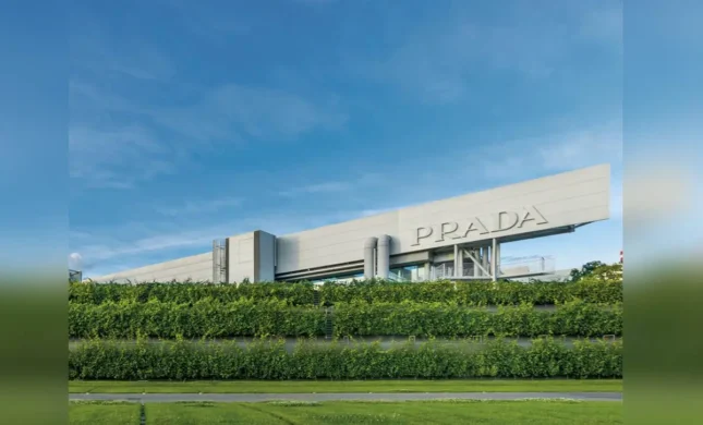 Prada Group Acquires Versace From US Group In $1.37 Billion Deal