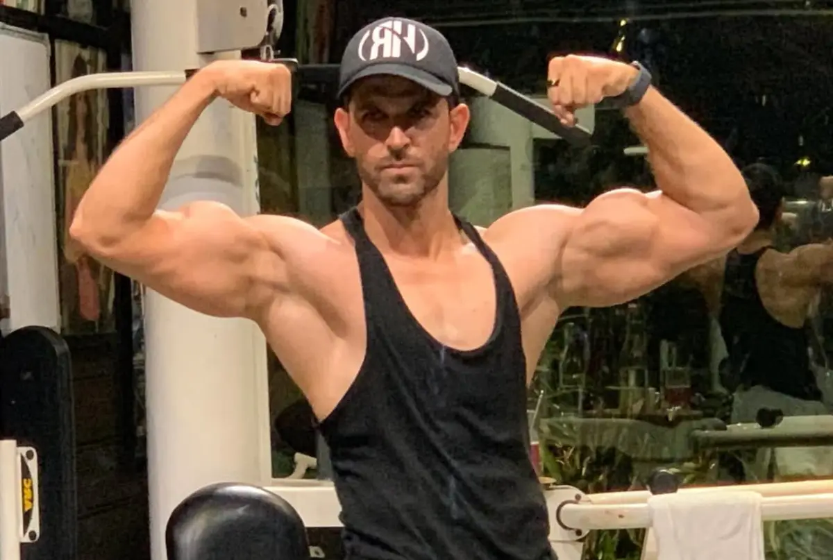 Hrithik Roshan Shares Throwback Flex Pics, Calls It An ‘Obsession’