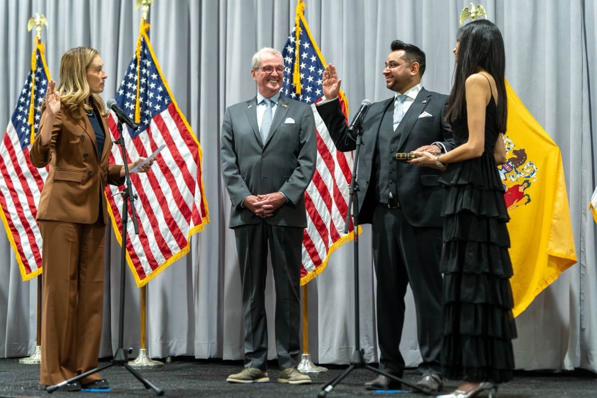 Huge Crowd Attends Mayor Sam Joshi’s Swearing-In In NJ