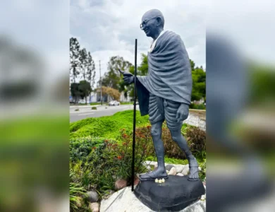 The Little Man In The Loincloth In Los Angeles