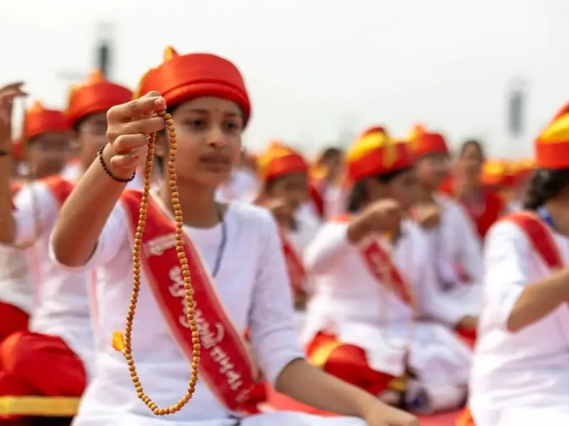 BAPS Sets Guinness Record For Largest Simultaneous Hindu Text Recital