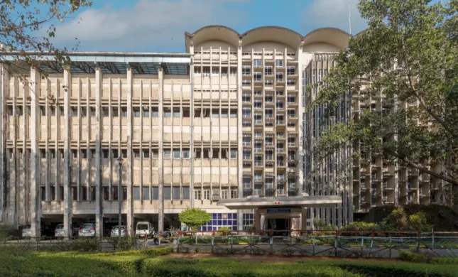 IIT Bombay, Columbia University Partner To Launch AI Centre