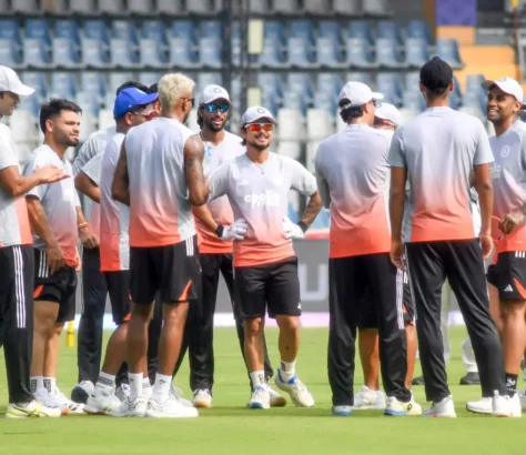 Its A Green Card Vs Aadhar Card Clash At The Wankhede!