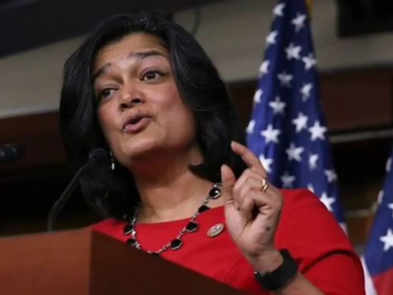 Jayapal Says ICE Obstructed Oversight Visit At Tacoma Detention Center