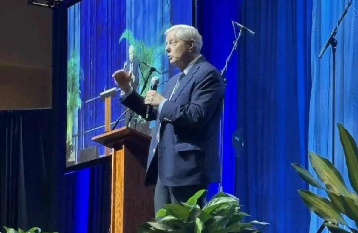 Lindsey Graham Says Tariffs Forced India To Lessen Russian Oil Imports