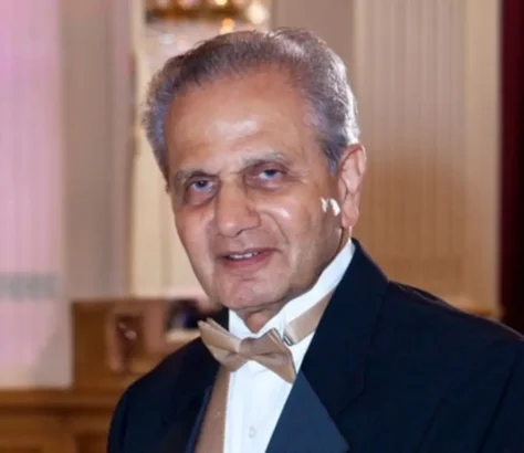 Manu Savani, Distributor Who Bridged Bollywood And US, Dies at 83