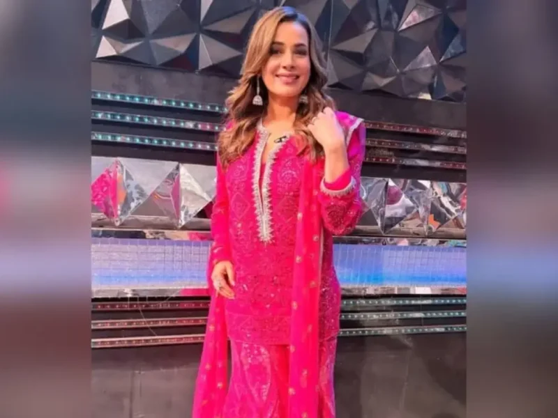 Neelam Kothari Says She Played Cupid For Shah Rukh And Gauri