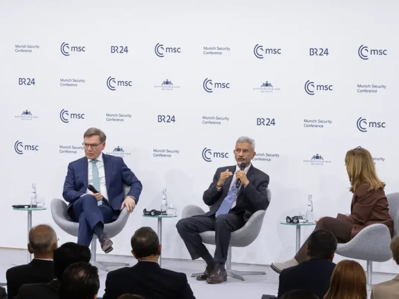 The Grey Zone: India Wiggling Between US Demands And Russian Oil