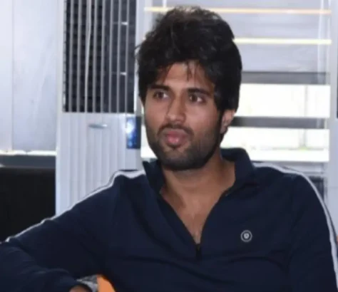 Vijay And Rashmika Set A Sporty Wedding Tone