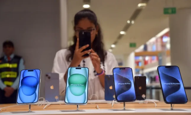 Apple Expands India Production, Assembles 55 Million iPhones In 2025