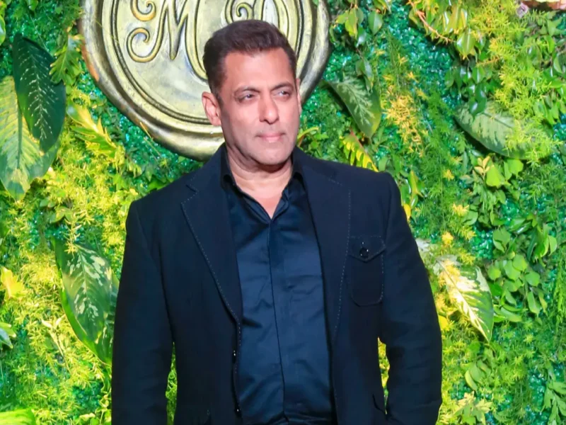 Salman Khan Joins ‘Hum Aapke Hain Koun’ Stars At Barjatya wedding