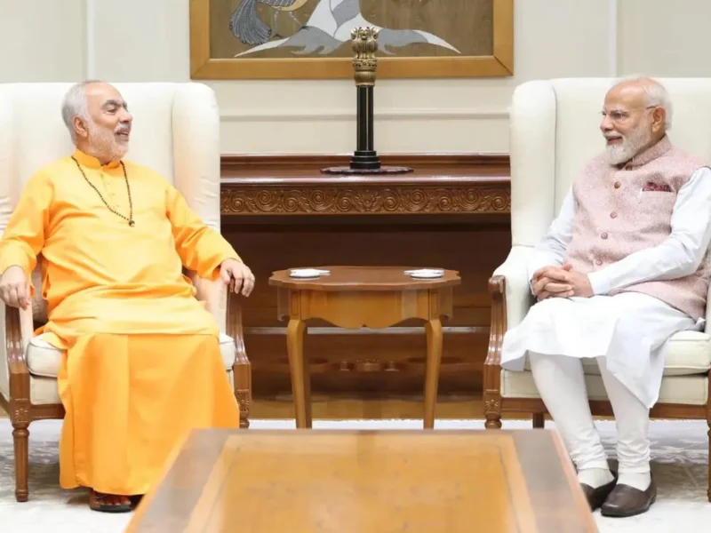 Swami Swaroopananda Meets PM, Extends Invitation For Chinmaya Mission’s 75th Year Celebrations