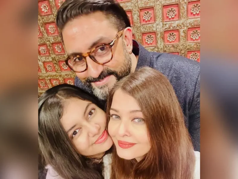 Aishwarya, Abhishek, Aaradhya Present Picture Of Cute Togetherness