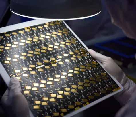 Apple hits 30% recycled content milestone in its products.