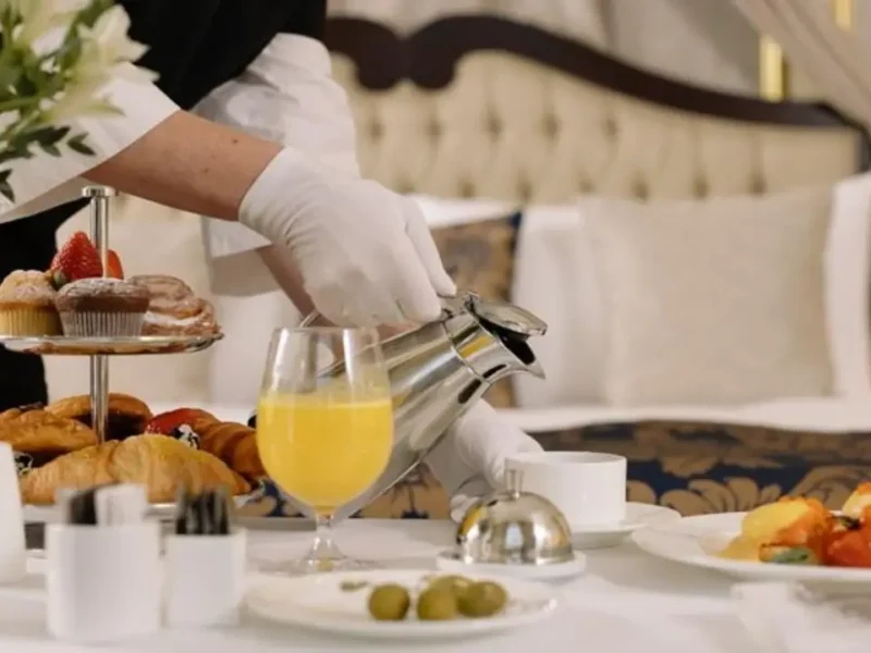 Domestic Travel Stabilizes Indian Tourism, Foreign Arrivals Drop