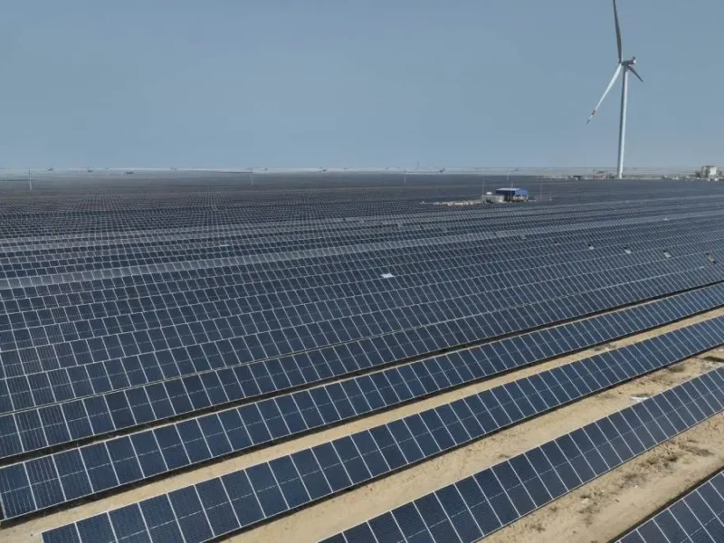 India Crosses 50% Non-Fossil Capacity, Accelerates Clean Energy Push