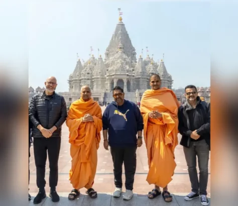 Shankar–Ehsaan–Loy pray at BAPS Swaminarayan Akshardham.