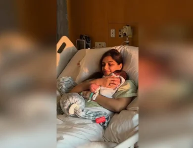 Sonam Kapoor shares newborn photo