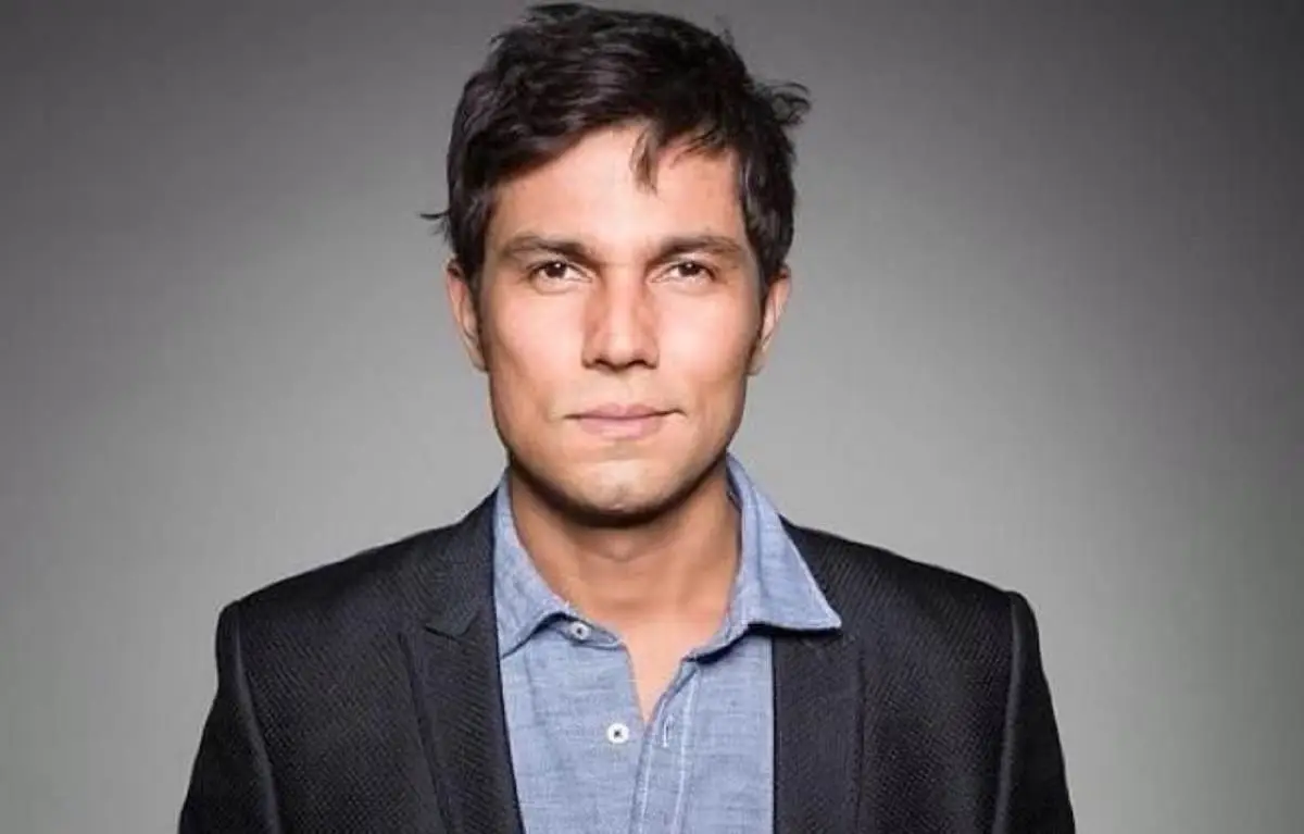 Randeep Hooda Shares Video of Trash in Forest with Tiger