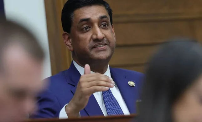 Ro Khanna, Rich McCormick Unveil Biotech Workforce Assessment Bill