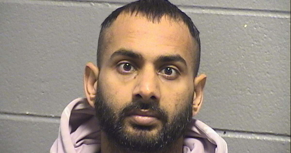 Trucker Distracted By Phone, Charged For Killing Man Changing Flat Tire