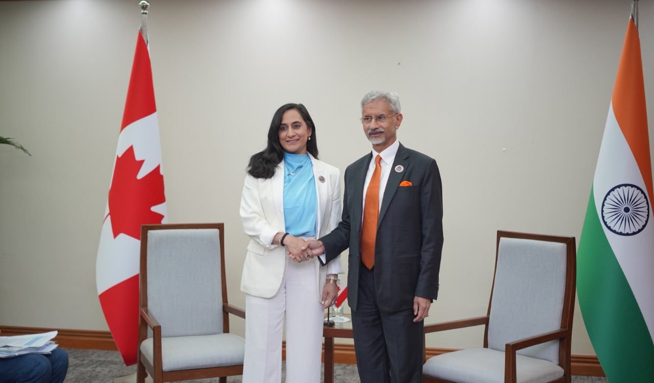 Jaishankar Meets Canadian FM Anita Anand During Manila Visit