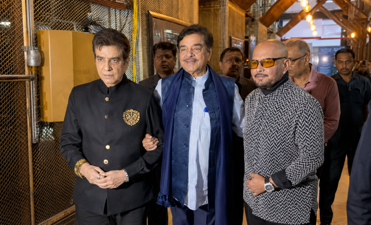 Jeetendra, Shatrughan Sinha, Rakesh Roshan Reunion At Hema Malini Event