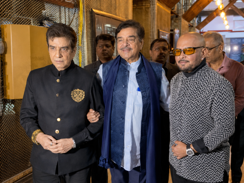 Jeetendra, Shatrughan Sinha, Rakesh Roshan Reunion At Hema Malini Event